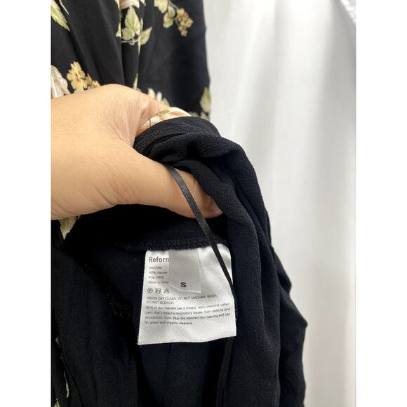 Reformation S arielle black floral wrap maxi dress - Picture 5 of 7